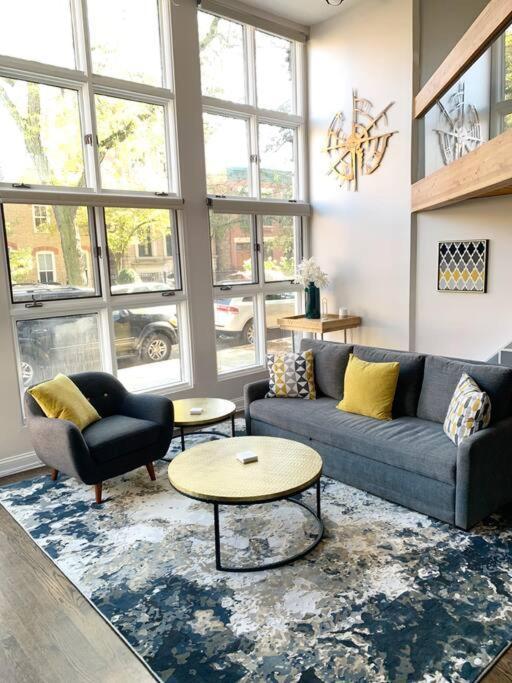 Appartamento Lincoln Park Light-Filled Loft Chicago Esterno foto